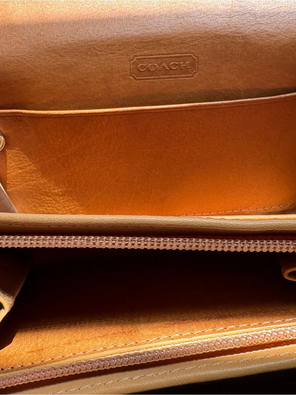 Vintage COACH British Tan Leather Multifunction Purse Keychain Wallet 7219